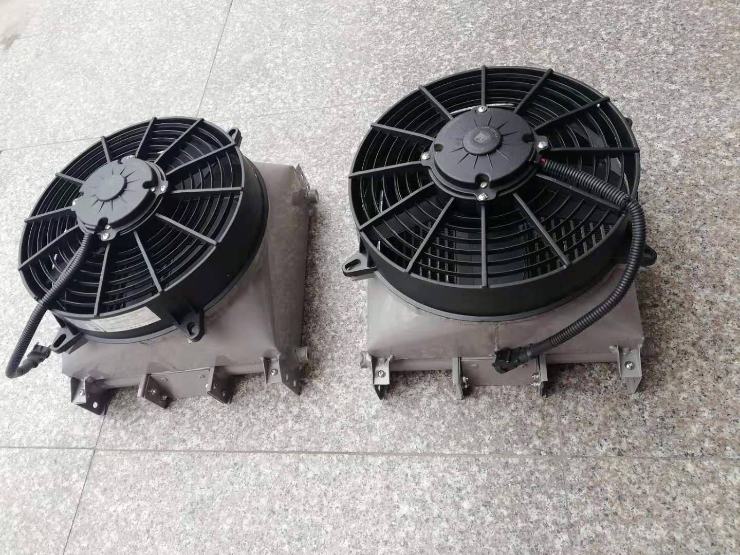 空氣-滑油散熱器